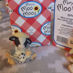 Marys Moo Moo Accents - Set of 2 with the boxes Mary Moo Moos Marys Moo Moo Accents - Set of 2 with the boxes Mary Moo Moos
